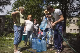 Cận cảnh cuộc sống khốn khổ của người dân Slavyansk