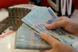 Tăng lương cơ sở lên 1,8 triệu: Ai được hưởng, khi nào?