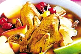 Món ăn từ chim cút chống suy nhược ở trẻ ôn thi