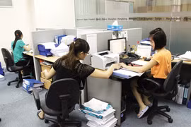 Ngồi cạnh máy in sẽ nhanh già?