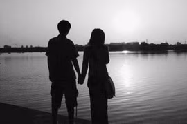 Bị “bồ” bỏ, chồng xin vợ quay về