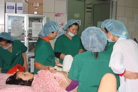 Nhận biết vỡ ối khi sinh nở