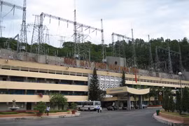 Tiết lộ lá thư gửi hậu thế ở thủy điện Hòa Bình (1)