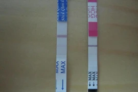 Siêu âm không thấy, dùng que thử thai lên 2 vạch