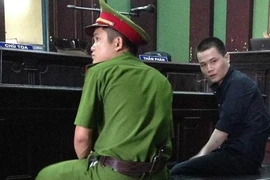 Người cha không bằng loài cầm thú