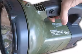 Mua đèn sạc, nên chú trọng tiêu chí nào?