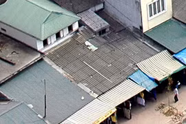 Tiềm ẩn ung thư từ tấm lợp amiăng