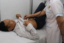 Kết hợp Đông - Tây y trị viêm gan