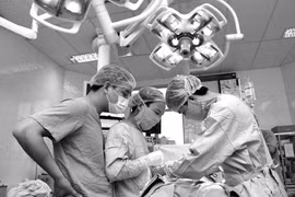 Nguyên nhân gây đau mỏi sau mổ giáp trạng