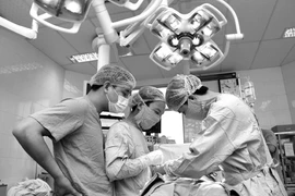 Nguyên nhân gây đau mỏi sau mổ giáp trạng