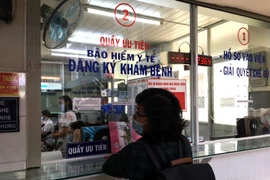 Giá của BHYT hàng chục năm về trước khiến các bệnh viện thu không bù chi