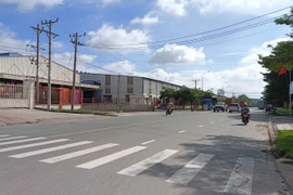 TP. Tân Uyên tìm đơn vị thi công tuyến đường Uyên Hưng 24