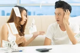 Lương gấp đôi chồng… vẫn bị chê vô dụng