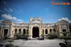 Nhà cổ tráng lệ nhất Tiền Giang
