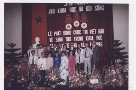 Dấu mốc Khoa học và Đời sống