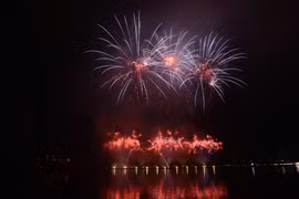 DIFF 2023: Anh và Ba Lan “đốn tim” khán giả với màn pháo hoa bùng nổ