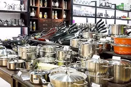 Lẫn lộn chất lượng xoong, nồi inox siêu rẻ