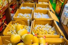 Chà là tươi giá mềm đổ bộ thị trường