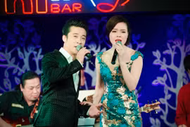 Quang Hào và Thụy Miên và show diễn tập trên điện thoại