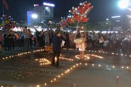 Màn cầu hôn siêu khủng ở Hải Phòng gây tranh cãi