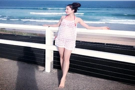 Mê mẩn nhan sắc hot girl Ninh Bình “chân dài mét mốt“