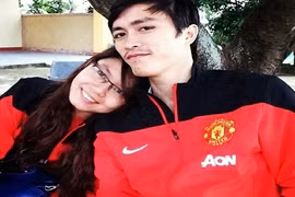 Đám cưới siêu đáng yêu của đôi vợ chồng mê “Quỷ đỏ“