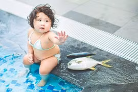 "Yêu chết đi được" vẻ bụ bẫm của bé gái 10 tháng tuổi