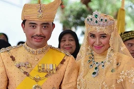 Lóa mắt vì những đám cưới “phủ vàng”