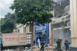 Quán ăn nổ lớn gây rung chuyển mặt đất , 7 người bị thương ở Vĩnh Phúc 