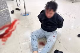 Thanh niên dùng súng xông vào cướp ngân hàng ở Bình Dương 