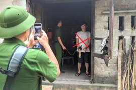 Con trai vác dao chém mẹ nhiều nhát vì xin tiền mua rượu không được