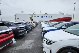 Chùm ảnh lô 999 chiếc xe điện VF8 đầu tiên vào thị trường Mỹ