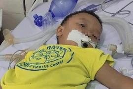 Bé 3 tuổi nguy kịch sau khi ở trường mầm non tư thục về nhà