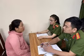 Bắt quả tang một phụ nữ đang bán trẻ mới sinh được 5 ngày giá 45 triệu