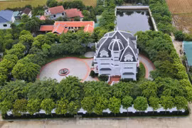 Lãnh đạo tỉnh nói gì về bữa tiệc vinh quy bái tổ của thiếu tướng Phạm Bá Hiền?