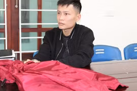 Phó giám đốc giấu xe hơi đắt tiền rồi mượn xe máy đi cướp ngân hàng