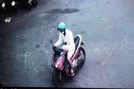 Chuốc thuốc mê người bán vé số để trộm tiền, nhưng hối hận ra công an đầu thú