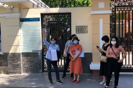 Phản đối việc trường Quốc tế Á Châu tăng học phí, phụ huynh ngỡ ngàng khi con bị cho thôi học