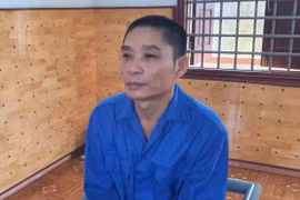 Bé gái 14 tuổi mang thai nghi do chồng hờ của mẹ hiếp dâm