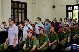 Cựu bí thư Lào Cai nhận 5 tỷ đồng tiền 'quà Tết' hầu tòa 