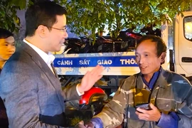 Giám đốc Công an Hà Tĩnh không xử lý thợ hồ nhậu say đến 'quên đường về'