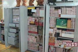 Choáng với 'siêu thị' chứa tấn tiền tham ô của quan tham Trung Quốc