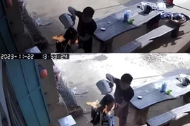 Chồng tẩm xăng đốt vợ đang mang bầu tháng thứ 8