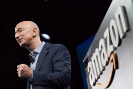 Siêu tỷ phú Jeff Bezos suýt trở thành nhân viên đánh máy fax