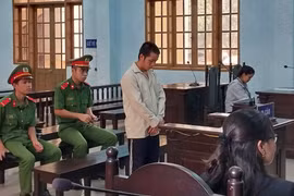 Gã cha dượng mất nhân tính nhiều lần hiếp dâm bé gái sinh năm 2014 