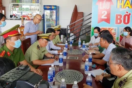 Phạt chủ nhà hàng Tháp Bà 86 bị tố 'chặt chém' 1,8 triệu/kg ốc hương