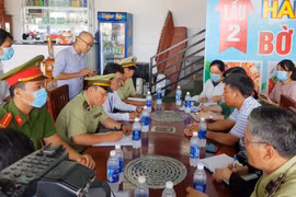 Phạt chủ nhà hàng Tháp Bà 86 bị tố 'chặt chém' 1,8 triệu/kg ốc hương