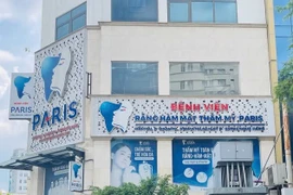 Bệnh viện Răng hàm mặt thẩm mỹ Paris bị đình chỉ phẫu thuật
