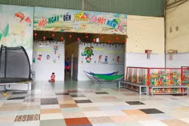 Bé 5 tuổi khuyết tật tử vong nghi bị bạo hành tại nhà trẻ