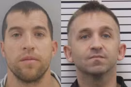 Thả trăn to lớn để ăn thịt con gái riêng của người yêu cũ